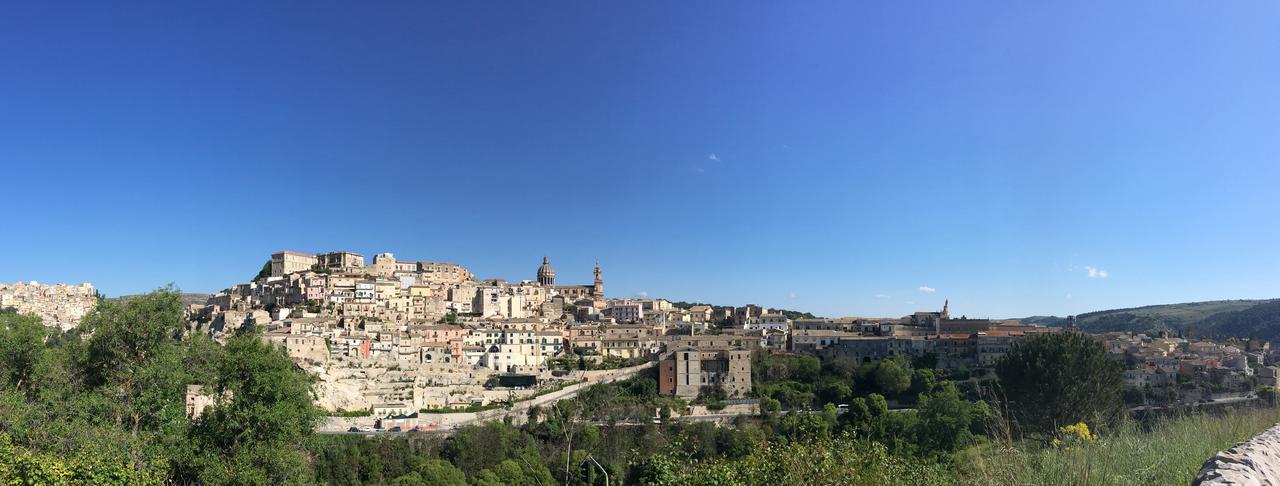 Le Fioriere Affittacamere E Casa Vacanze Ragusa Exterior foto