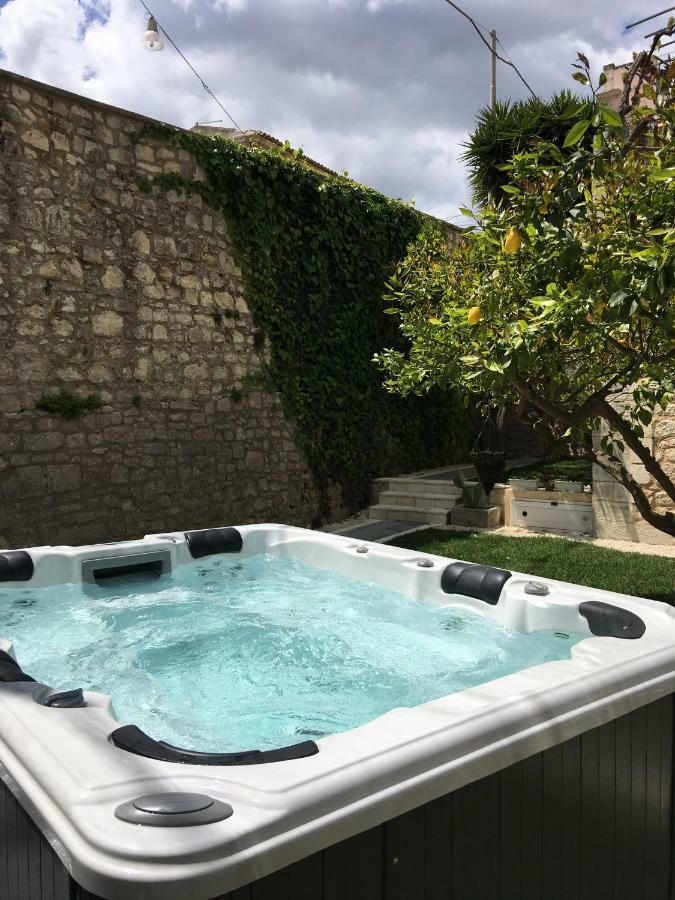 Le Fioriere Affittacamere E Casa Vacanze Ragusa Exterior foto